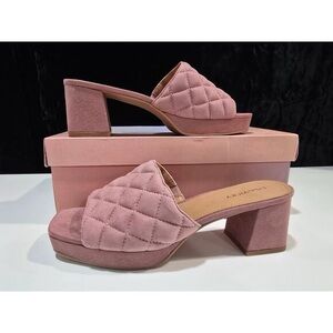 94. 168. NEW SIZE 7 M Pink Quilted Mules with Square Toe and Block Heel